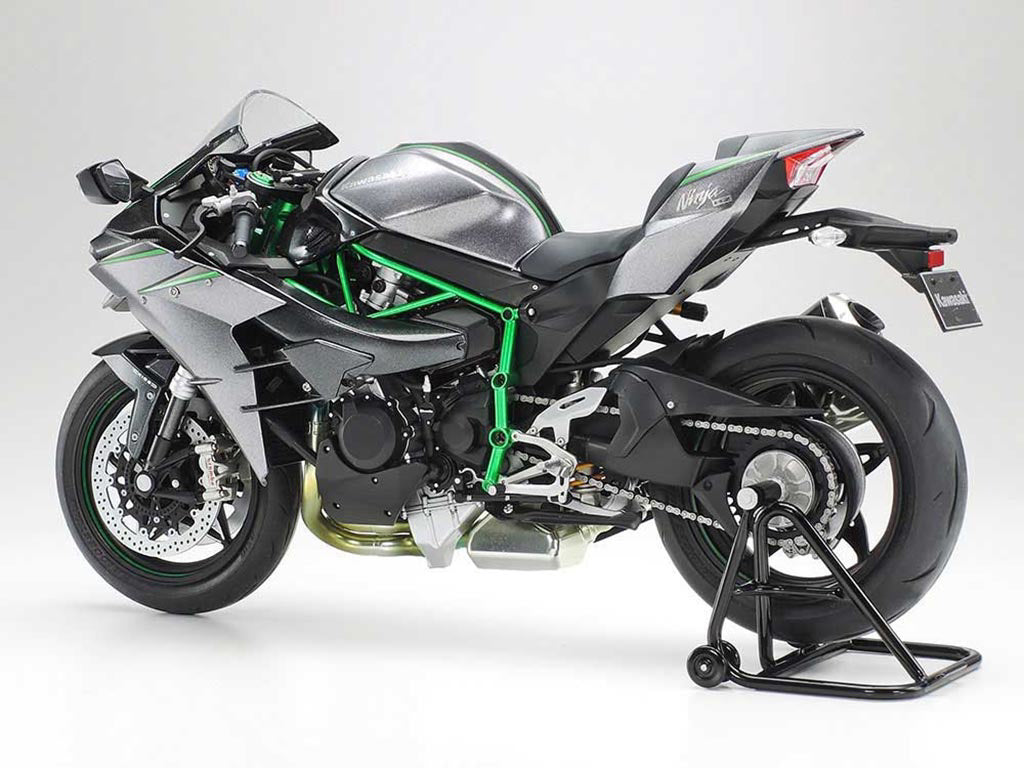 Tamiya 1/12 Kawasaki Ninja H2 Carbon Scale Model Motorbike Kit 14136