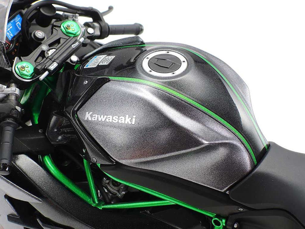 Tamiya 1/12 Kawasaki Ninja H2 Carbon Scale Model Motorbike Kit 14136