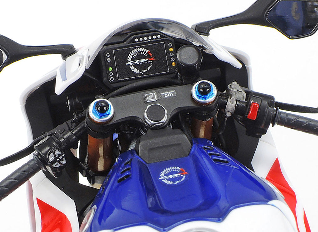 Tamiya 1/12 CBR 1000RR-R Fireblade  Scale Model Motorbike Kit 14141