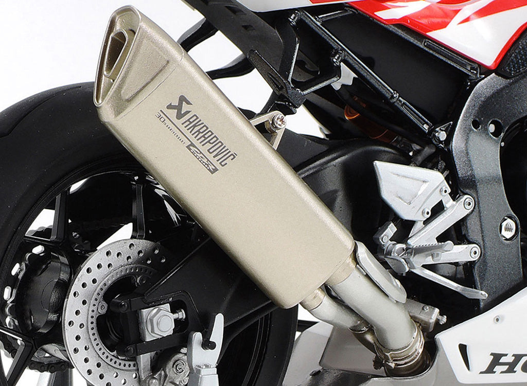 Tamiya 1/12 CBR 1000RR-R Fireblade  Scale Model Motorbike Kit 14141