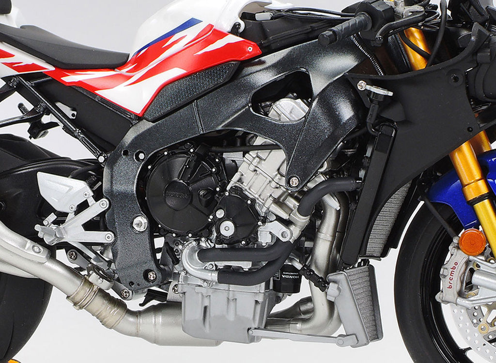 Tamiya 1/12 CBR 1000RR-R Fireblade  Scale Model Motorbike Kit 14141