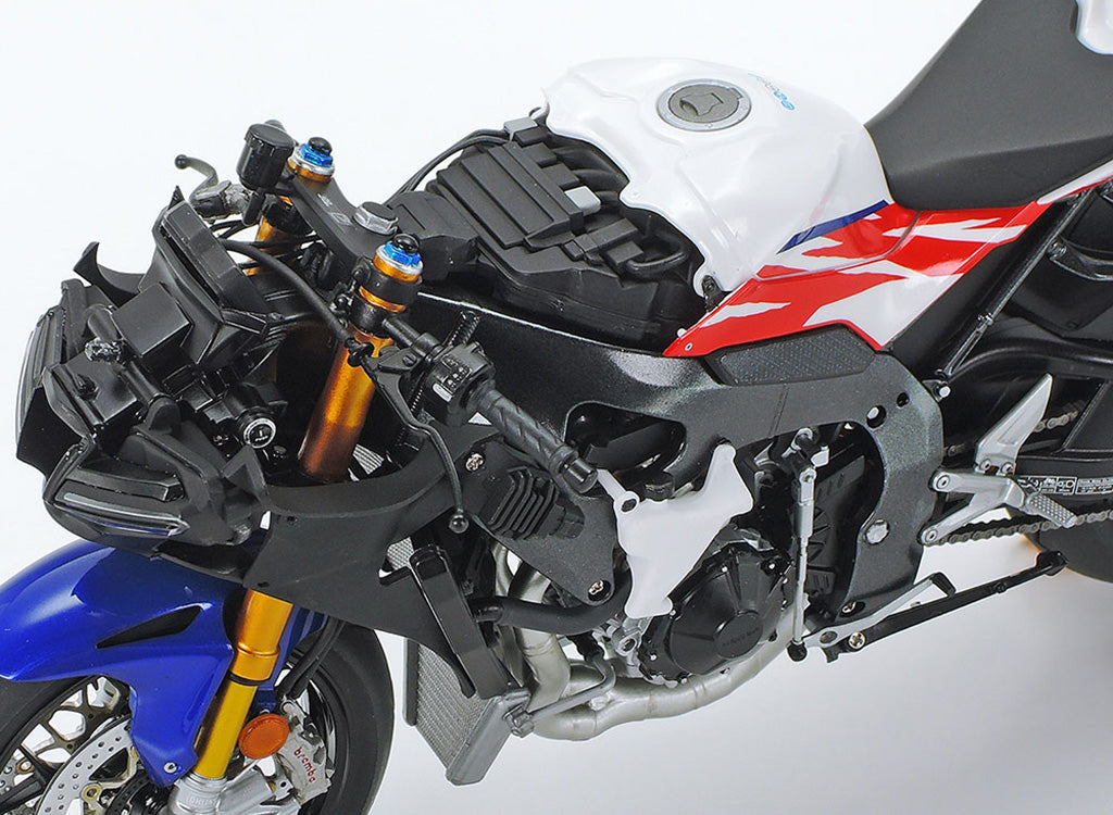 Tamiya 1/12 CBR 1000RR-R Fireblade  Scale Model Motorbike Kit 14141