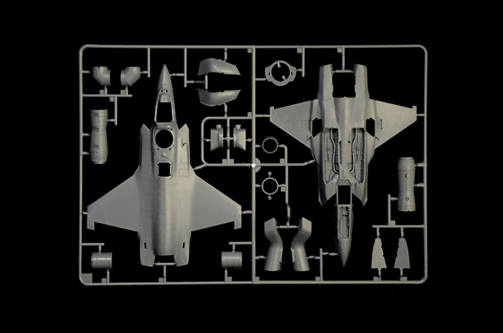 Italeri 1/72 RAF F-35B Lightning II Fighter Jet Scale Model 1425*