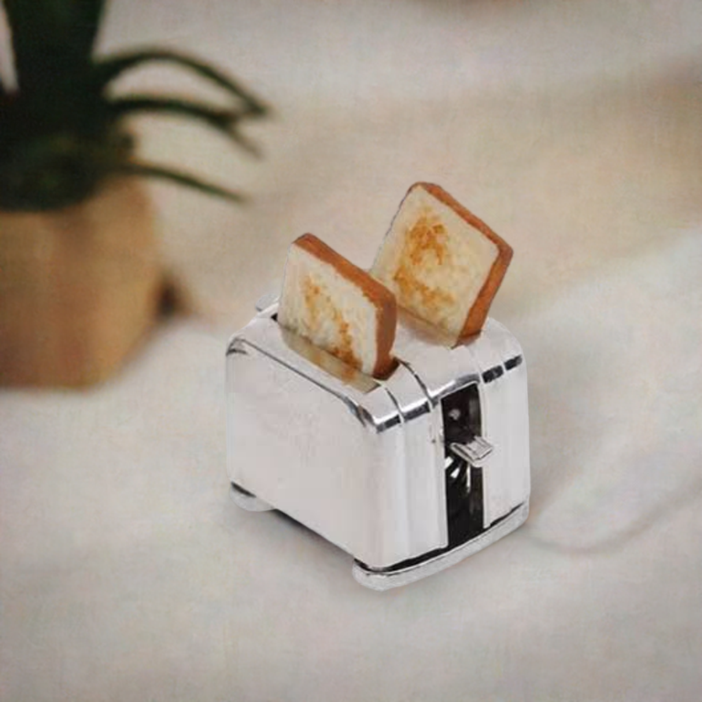 1:12 Dollhouse Miniature's Toaster & 2 slices of Toast