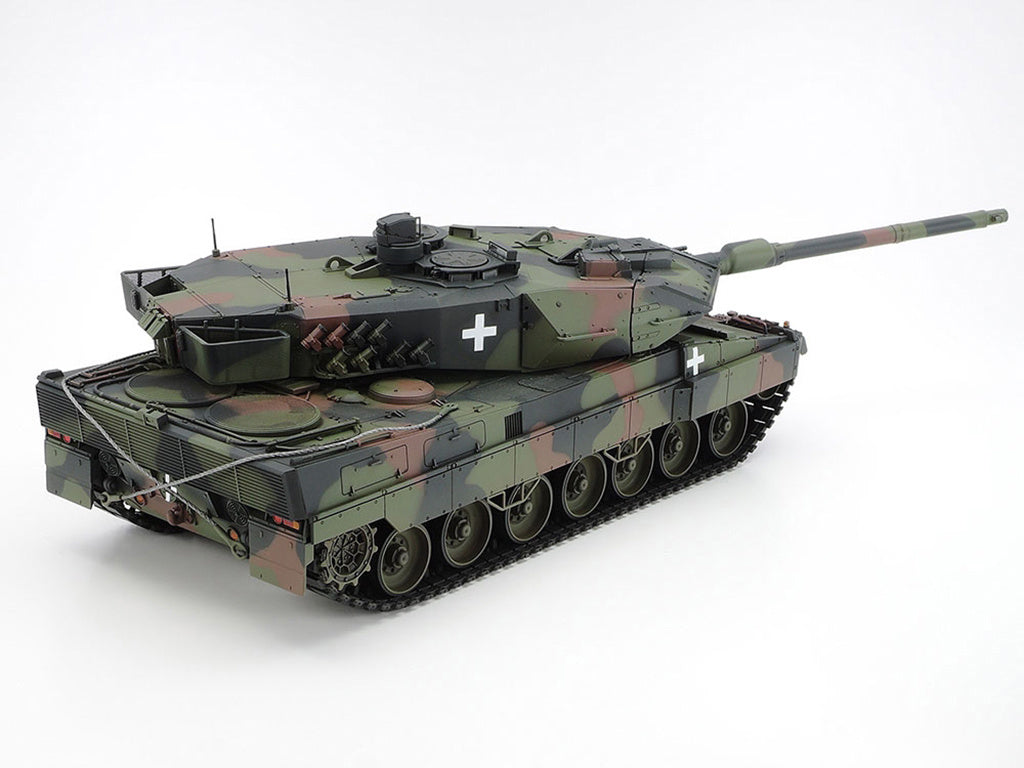 TAMIYA 1/35 Leopard 2A6 Tank "Ukraine"  Military Model Kit 25207
