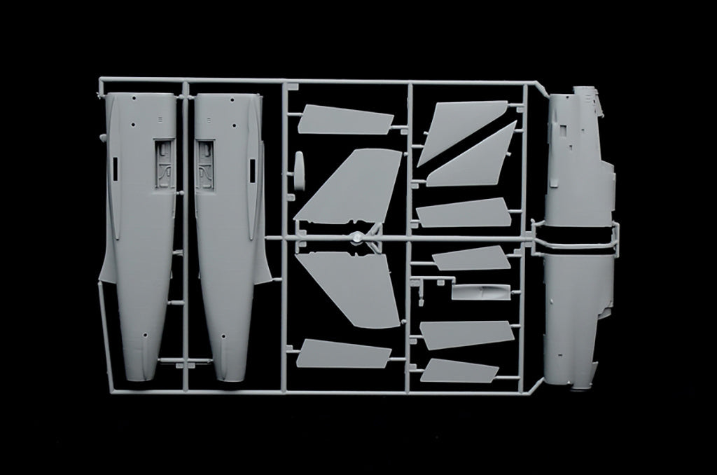 Italeri 1/48 A-7E Corsair II Fighter Plane Scale model Kit 2797