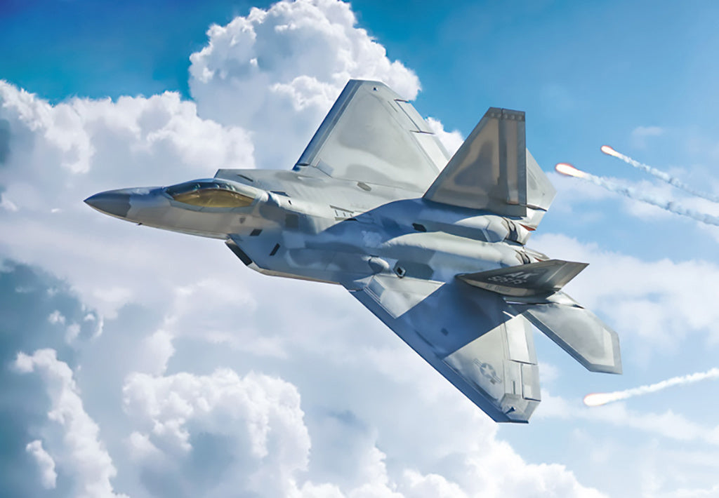 Italeri 1:48 F-22 Raptor Fighter Jet Scale Model Kit 2822
