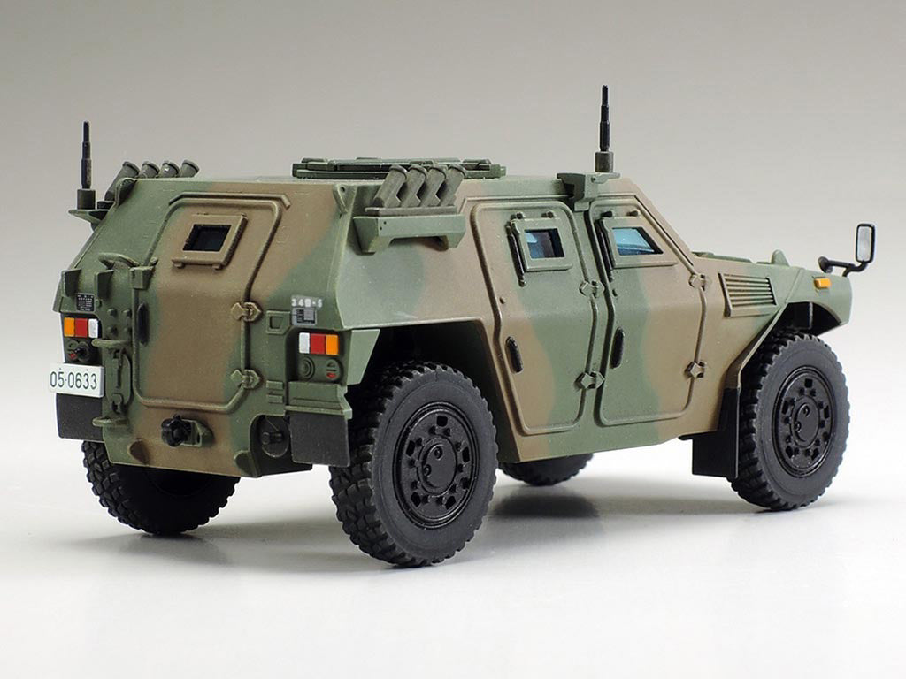 Tamiya 1/48 JGSDF LIGHT ARMORED VEHICLE Model Kit 32590