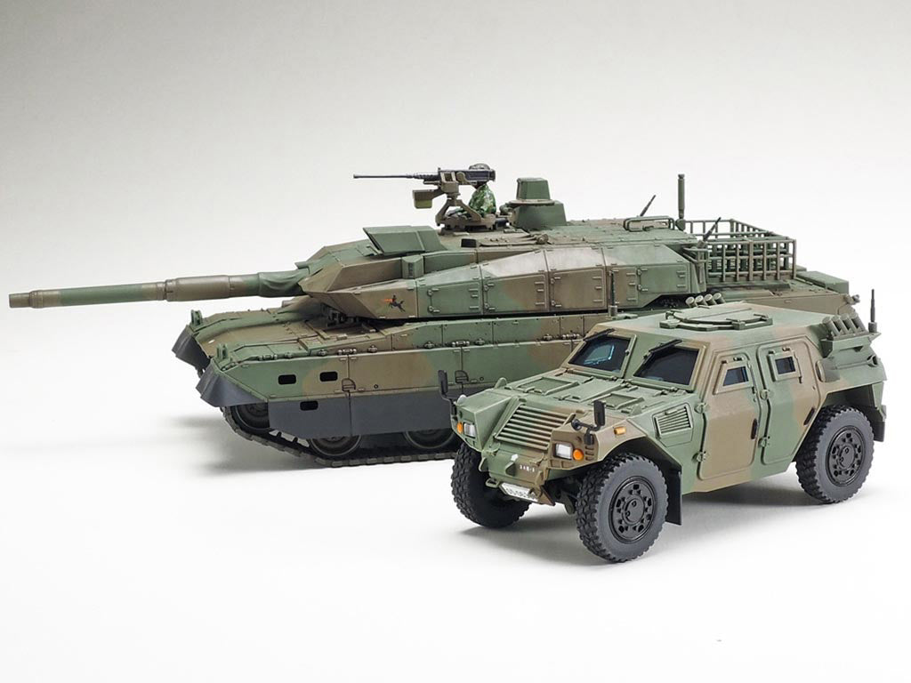 Tamiya 1/48 JGSDF LIGHT ARMORED VEHICLE Model Kit 32590