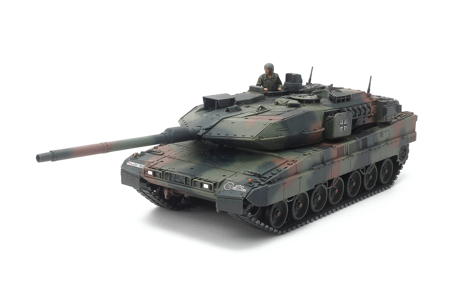 Tamiya 1/48 German Main Battle Tank Leopard 2 A7V Scale Model Kit 32607