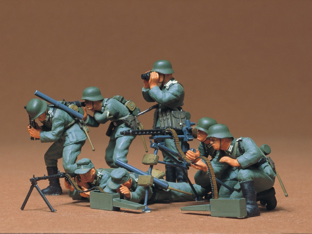 TAMIYA  1/35 GERMAN MACHINE GUN TROOPS Scale Model Figures 35038