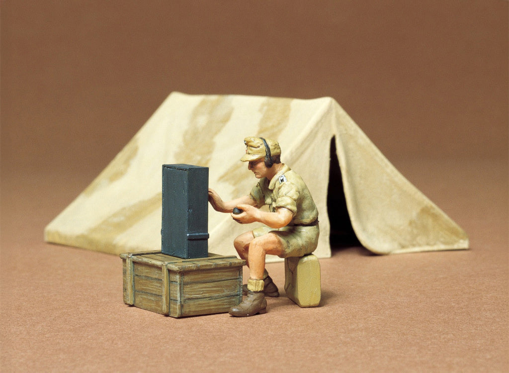 Tamiya 1/35 Tent Set with German Soldier Scale Model Soldier Kit 35074