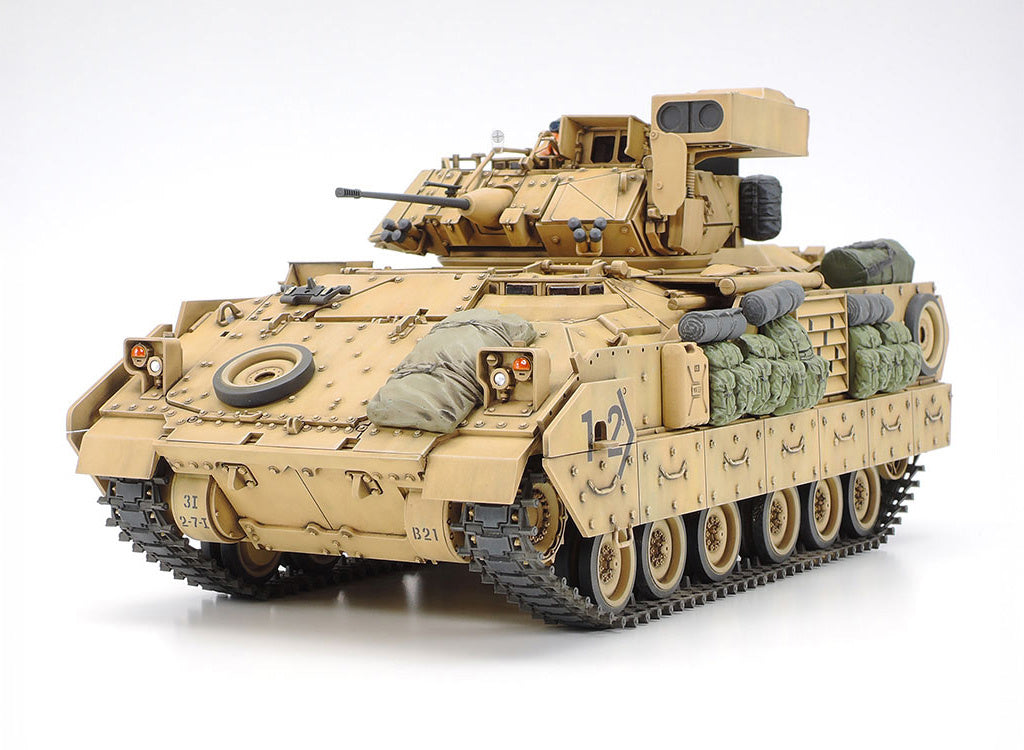 Tamiya 1/35 M2A2 ODS IFV Bradley Scale Model Tank Kit 35264