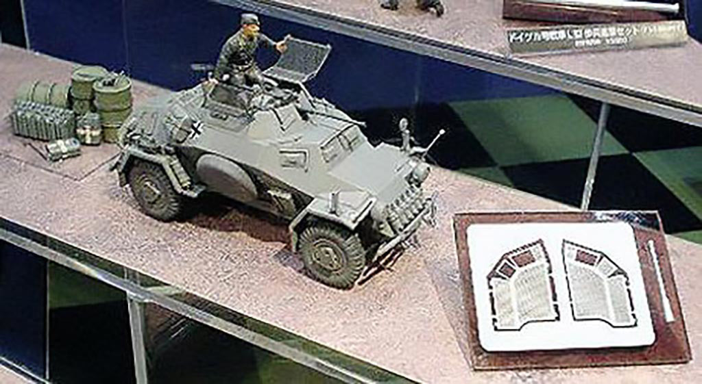 Tamiya 1/35 SD.KFZ 222 W/PHOTO ETCHED PART Scale Model Set 35270