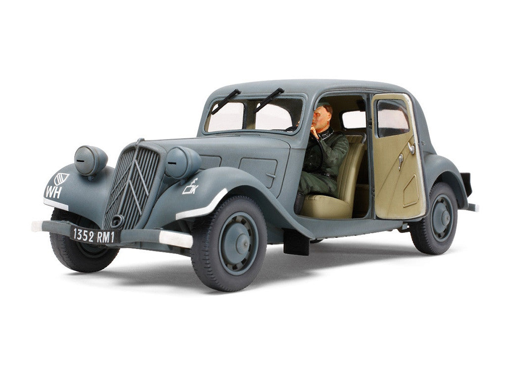 1/35 Citroen Traction 11CV Staff Car Scale Model Kit 35301