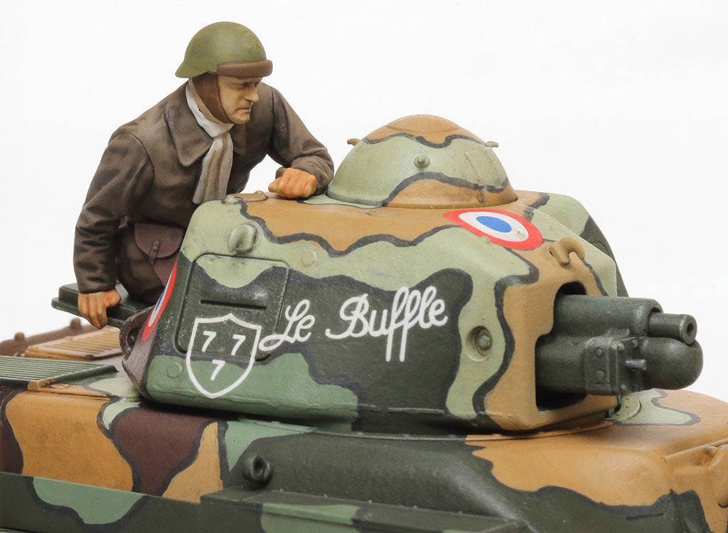 Tamiya 1/35 R35 French Light Tank Model Kit