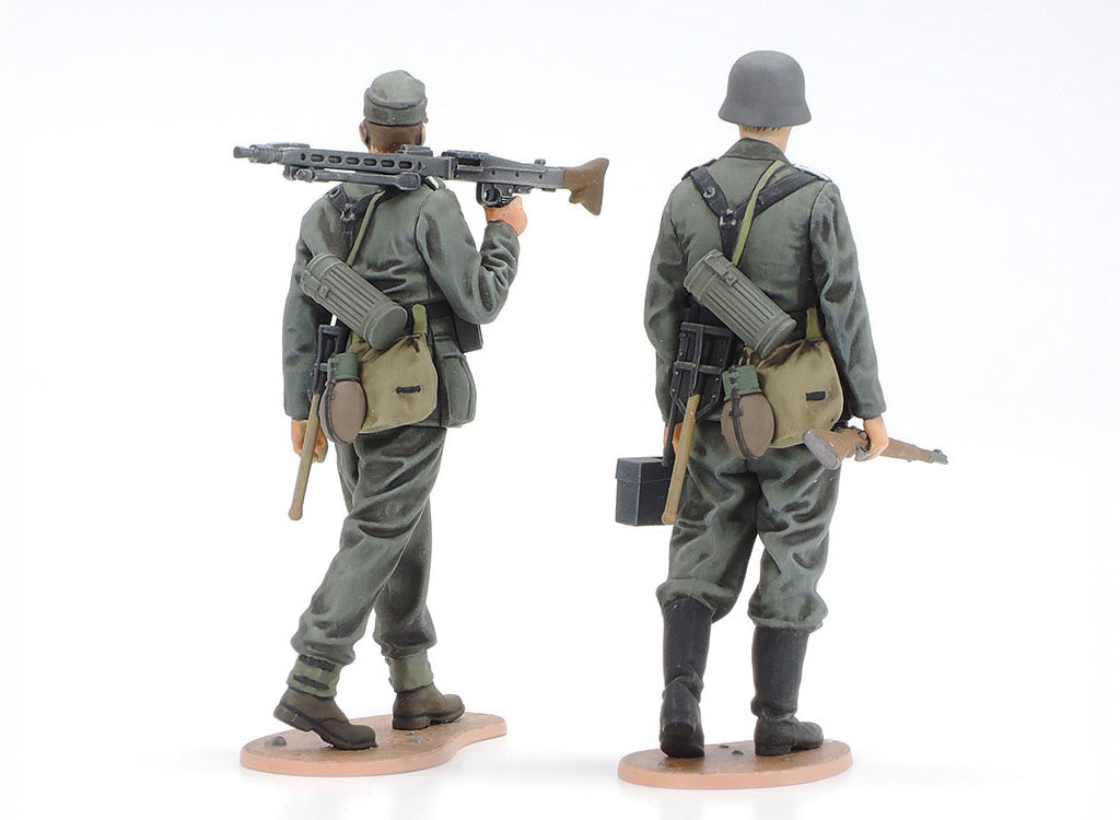 Tamiya 1/35 Sd.Kfz.2 Kettenkraftrad Mid Production Half track Model kit 35377