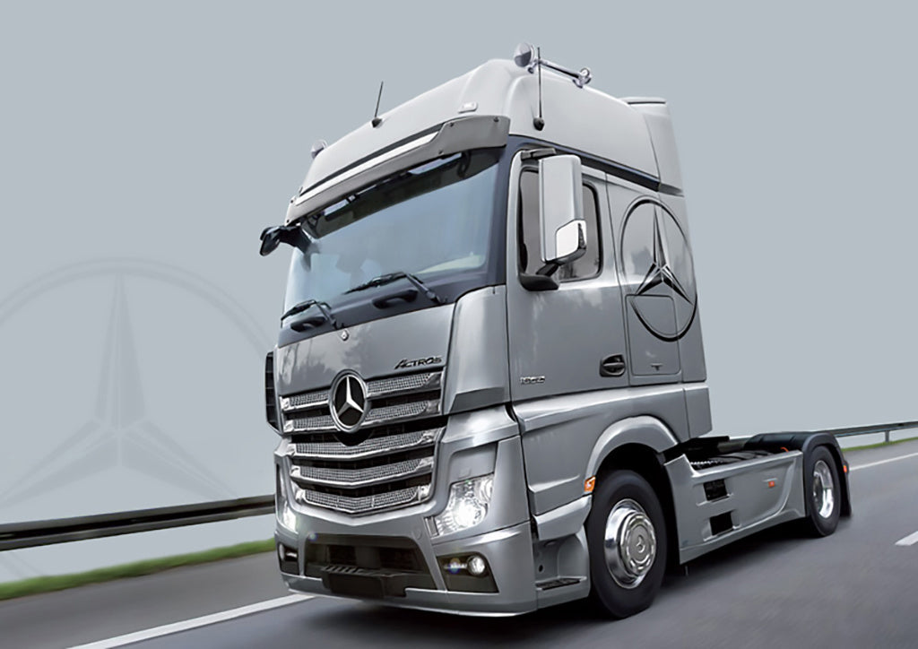 Italeri 1:24 Mercedes Benz Actros Gigaspace Truck Scale Model Kit 3905