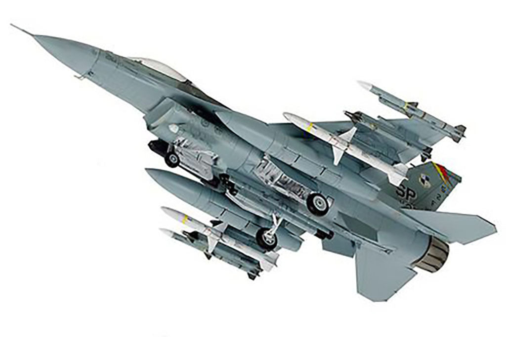 Tamiya 1/72 F-16CJ Block 50 Fighting Falcon with Full Equipment model Set 60788