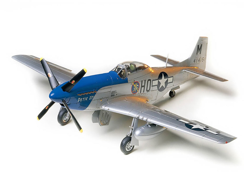 Tamiya 1/48 NORTH AMERICAN P-51D MUSTANG Model Kit 61040*
