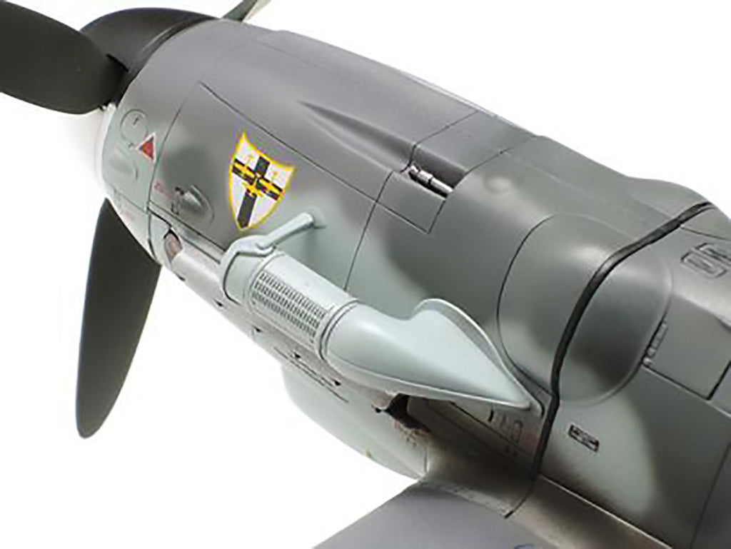 Tamiya 1/48 MESSERSCHMITT BF 109 G-6 Fighter Plane Scale Model 61117*