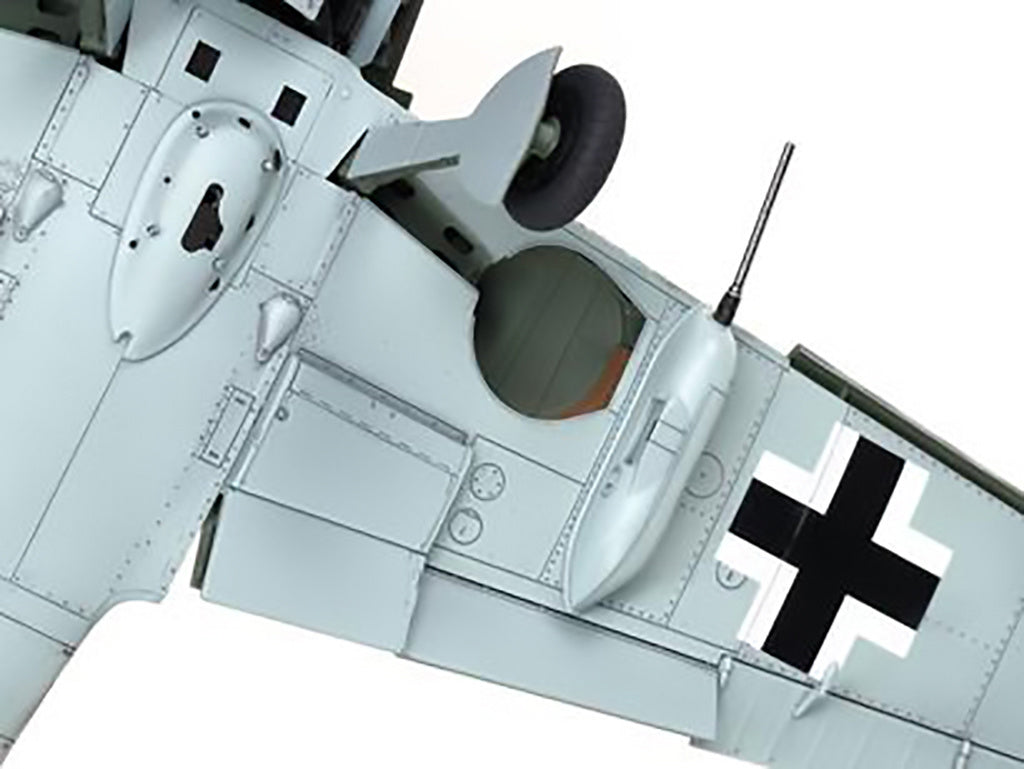 Tamiya 1/48 MESSERSCHMITT BF 109 G-6 Fighter Plane Scale Model 61117*