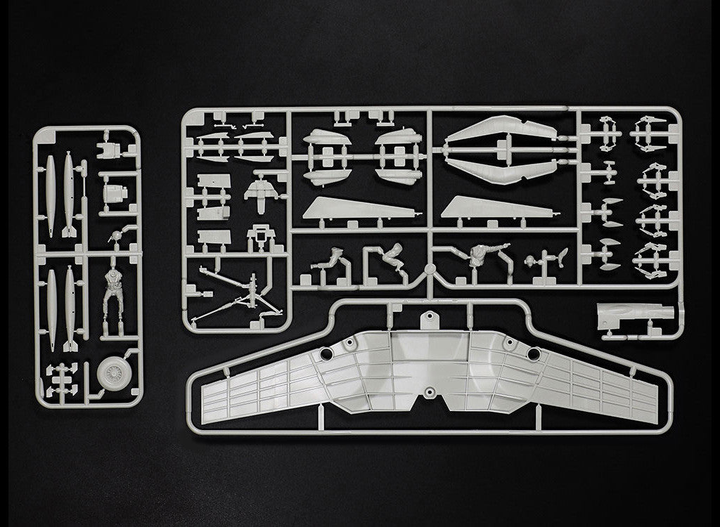 Tamiya 1/48 Grumman F-14A Tomcat (Late Model) Carrier Launch Set 61122