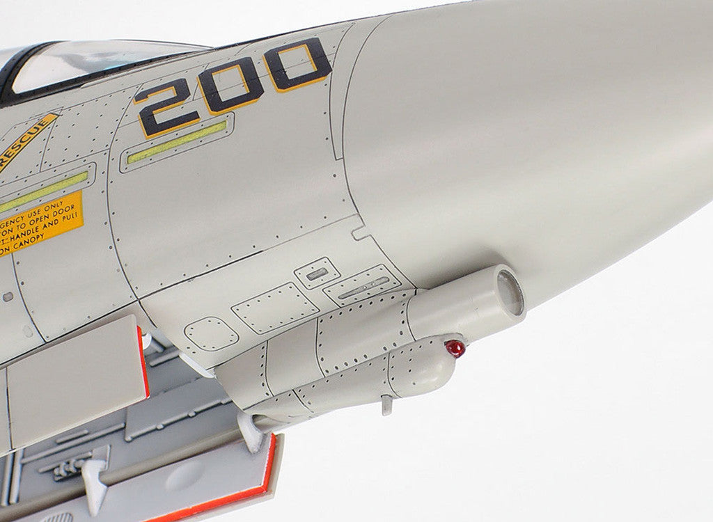Tamiya 1/48 Grumman F-14A Tomcat (Late Model) Carrier Launch Set 61122