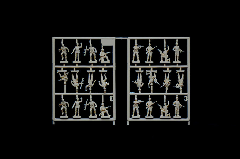 Italeri 1/72 48 x Nato troops (1980s) Figures 6191 Model kit