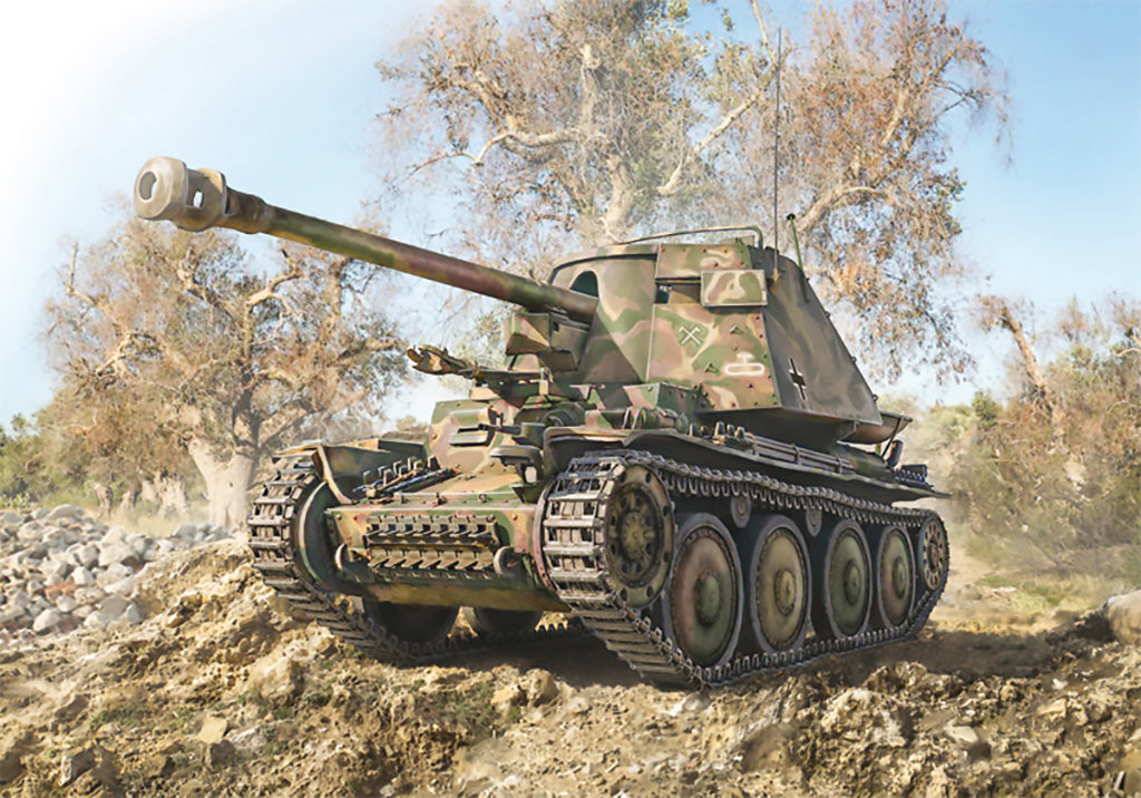 Italeri 1/35 Sd.Kfz 138 Ausf. H Marder III Tank  with crew model kit 6566