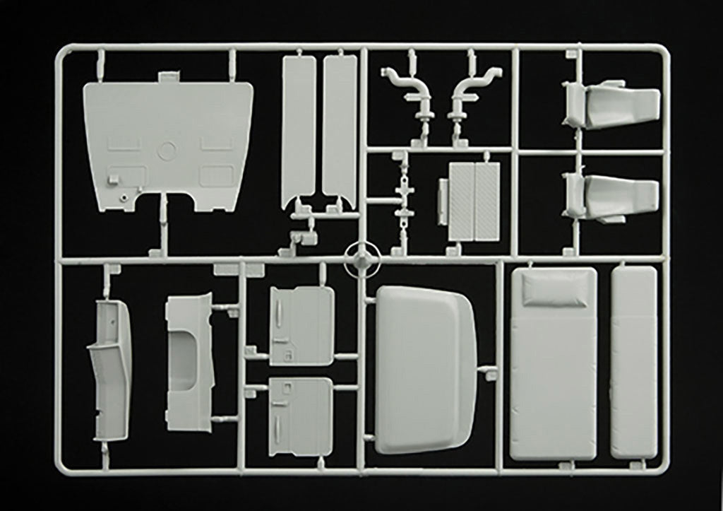 Italeri 1:24 AUSTRALIAN TRUCK Scale Model Kit 719