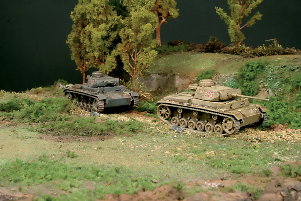 Italeri 1/72 Pz.Kpfw. III Ausf. J (with 2 Models) Tank Military Model Kit