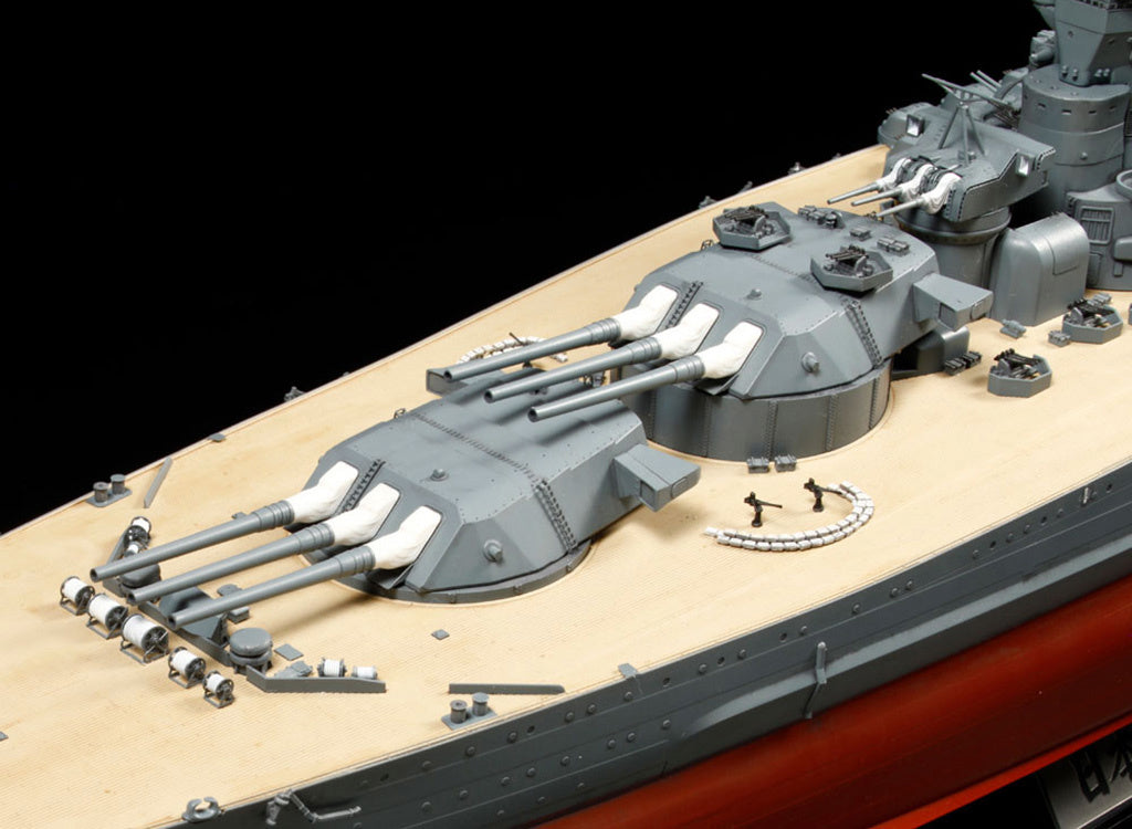 Tamiya 1/350 Japanese Battleship Yamato Scale Model Kit 78025