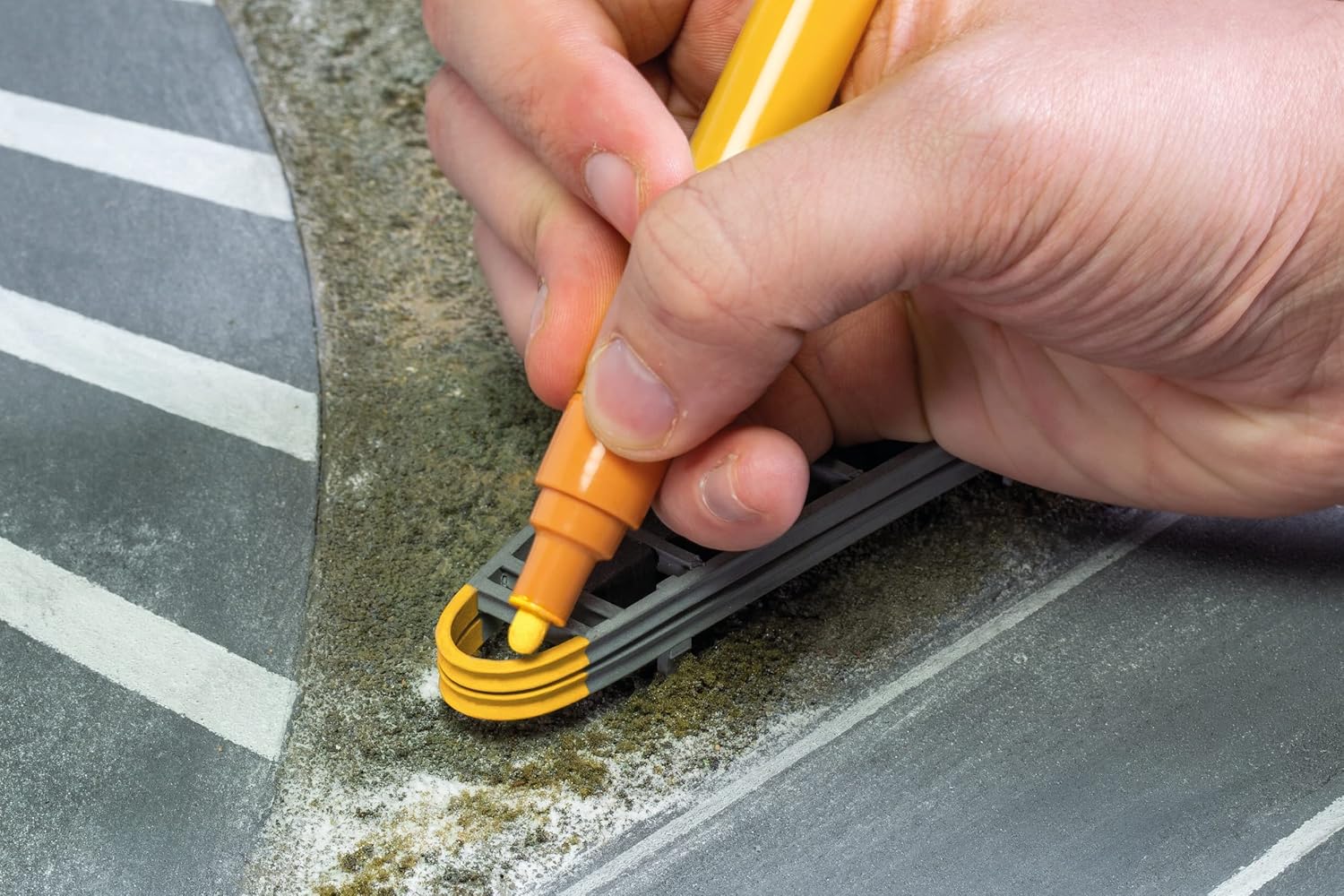 Humbrol AV0100 Acrylic Weathering Paint Pens Pack - (6x 10ml)