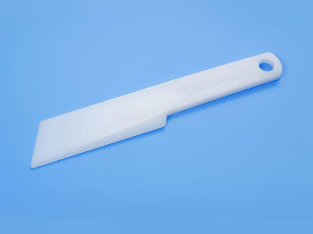 Tamiya CRAFT SPATULA (20MM WIDTH) Item No:87112