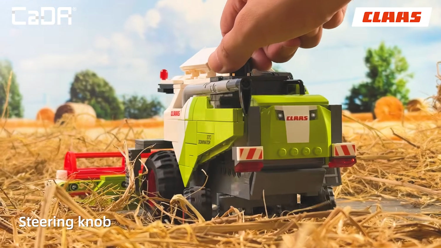 Cada CLAAS Dominator 370 Combine Harvester - 348 pcs Building Block Farm Set C65014W