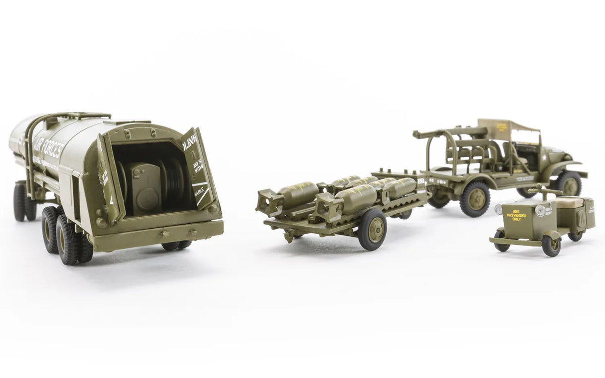 Airfix 1/72 WWII USAAF 8th Air Force Bomber Resupply Set military Scale Model Kit