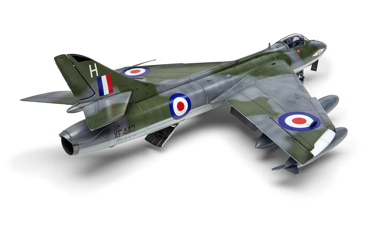 Airfix 1/48 Hawker Hunter FGA.9/FR.10/GA.11 aircraft Scale Model Kit