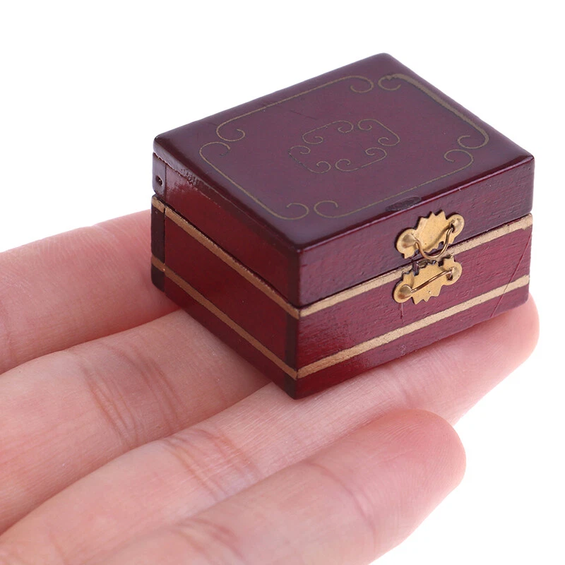 1:12 Dollhouse Miniature's wooden Jewellery box