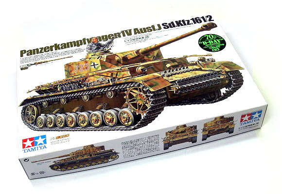Tamiya 1/35 Panzerkampfwagen IV Ausf.J (Sd Kfz.161/2) Scale Model Tank Kit 35181